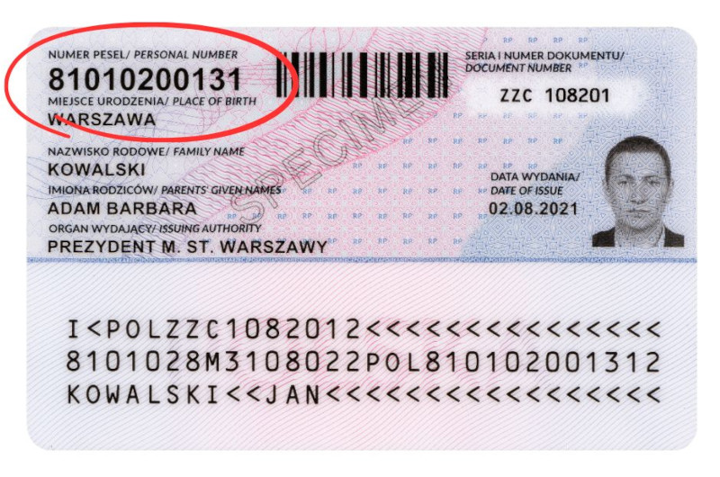 Rewers dowodu osobistego. Numer PESEL otoczony czerwoną obwódką